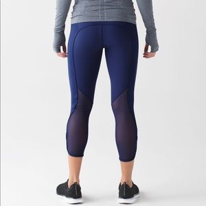 lululemon Beat the Heat Crop Hero Blue